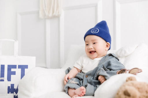 潜江八个月宝宝能吃榴莲吗